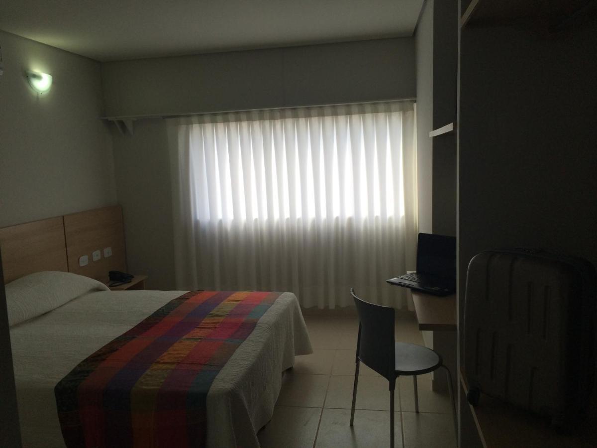 Itumbiara Palace Hotel Room photo